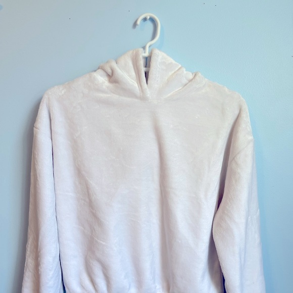 Hoodies - Picture 3 of 5